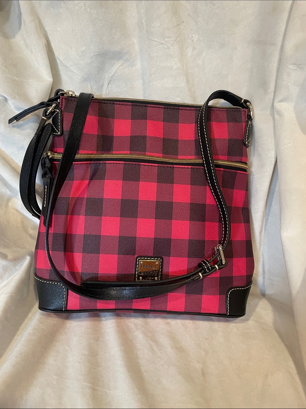 NWOT Dooney & Bourke Red and Black Buffalo Plaid Check Crossbody Bag B138